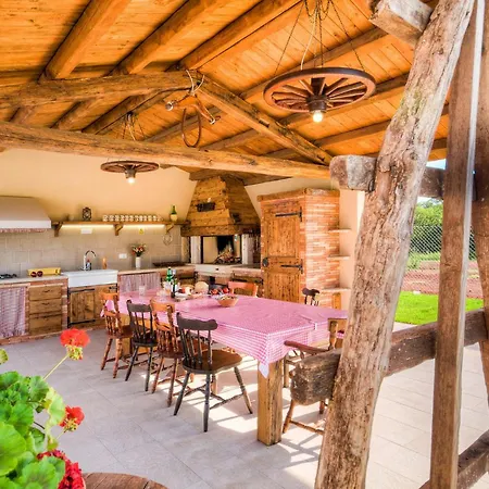 Lemaliante Vakantiehuis