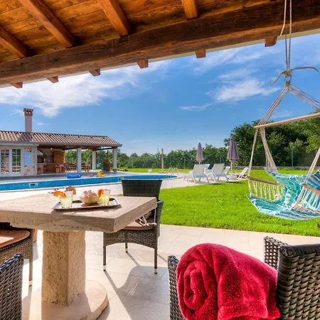 Lemaliante Vakantiehuis