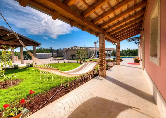 Vikendica Lemaliante *