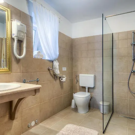 Lemaliante אומאג